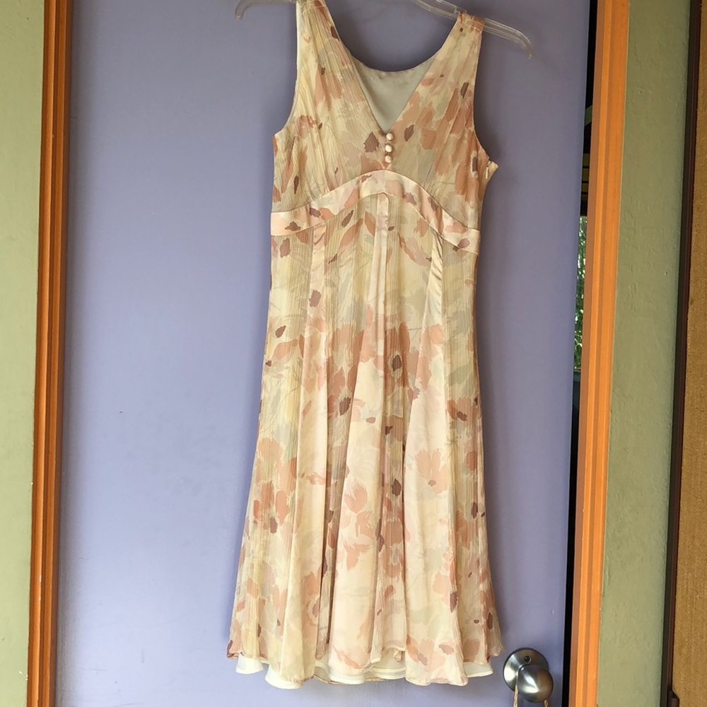 💥5/10/15 Sale💥Ann Taylor silk dress